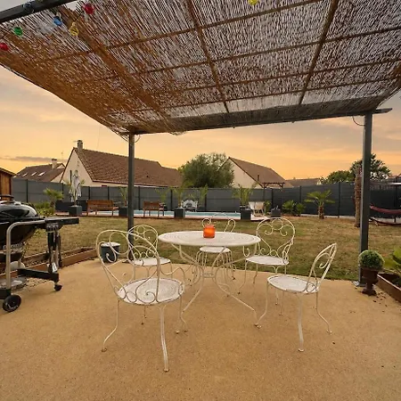 Charming House With Private Pool Near Le Mans Villa